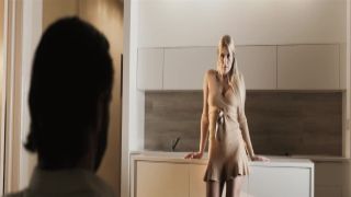 Pressing blonds with hot bodies participate in a threesome