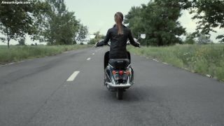 Deepthroating and facesitting ebony queen getting wild