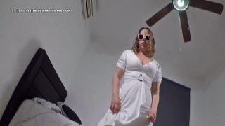 Voluptuous Hillary Hooterz bounces on a cock and ingests the jizz
