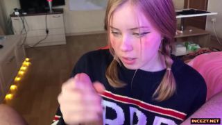 Filled with feelings slender wanker Kennedy Leigh wish to tickle her fancy