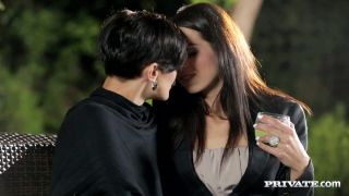 Well stacked porn starlet Aletta Ocean jerks off dick
