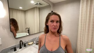 Intense mermaid Samantha Saint sucks yummy lollicocks