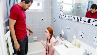 Gigi La Porte provides competent blowjob in the office
